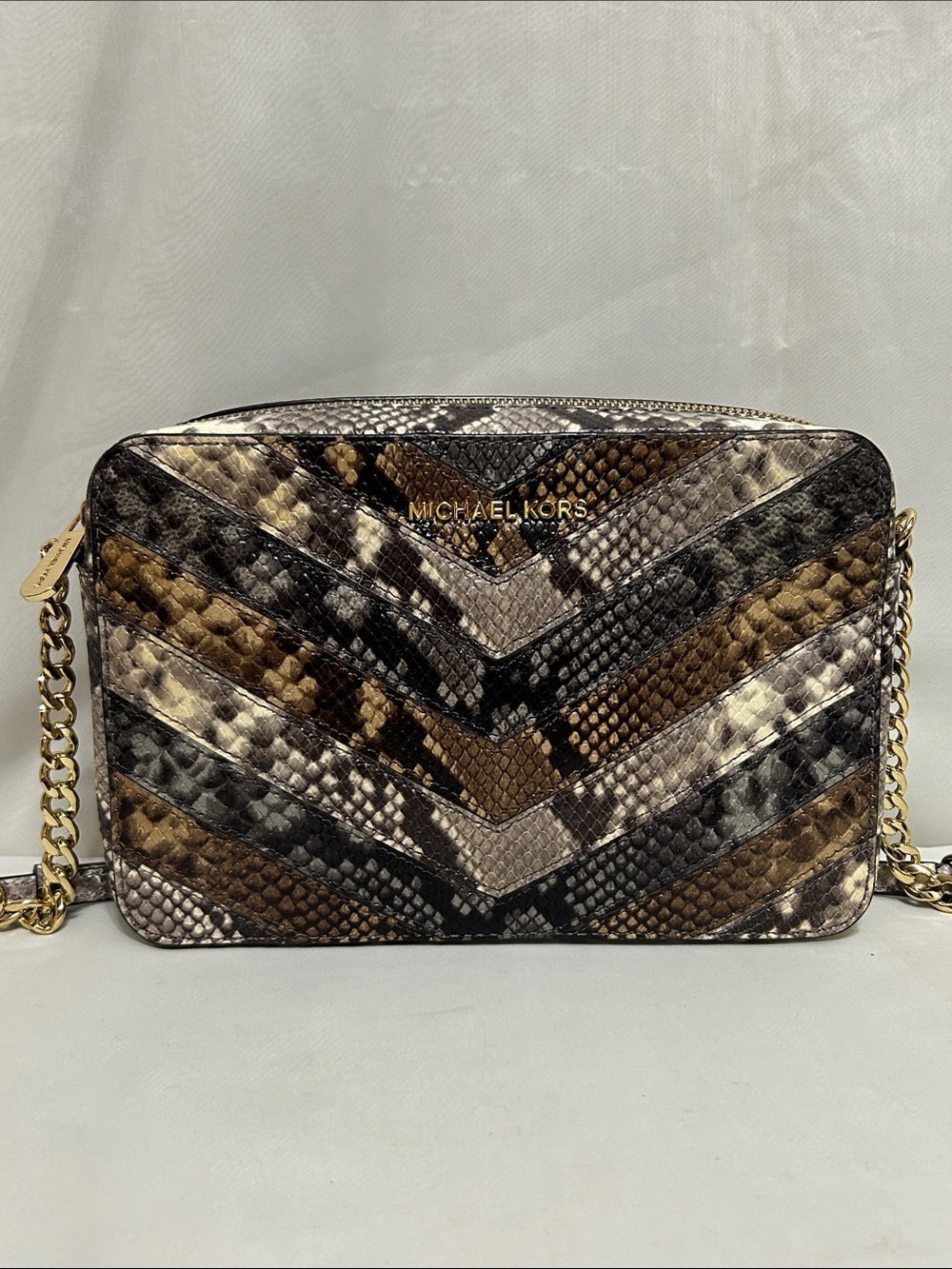 Michael Kors Jet Set Travel Medium Camera Crossbody Bag